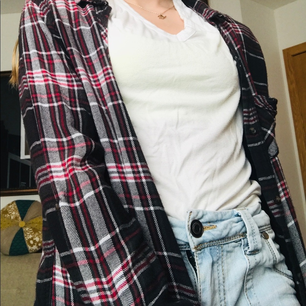 Checkered flannel - Picture 3 of 3